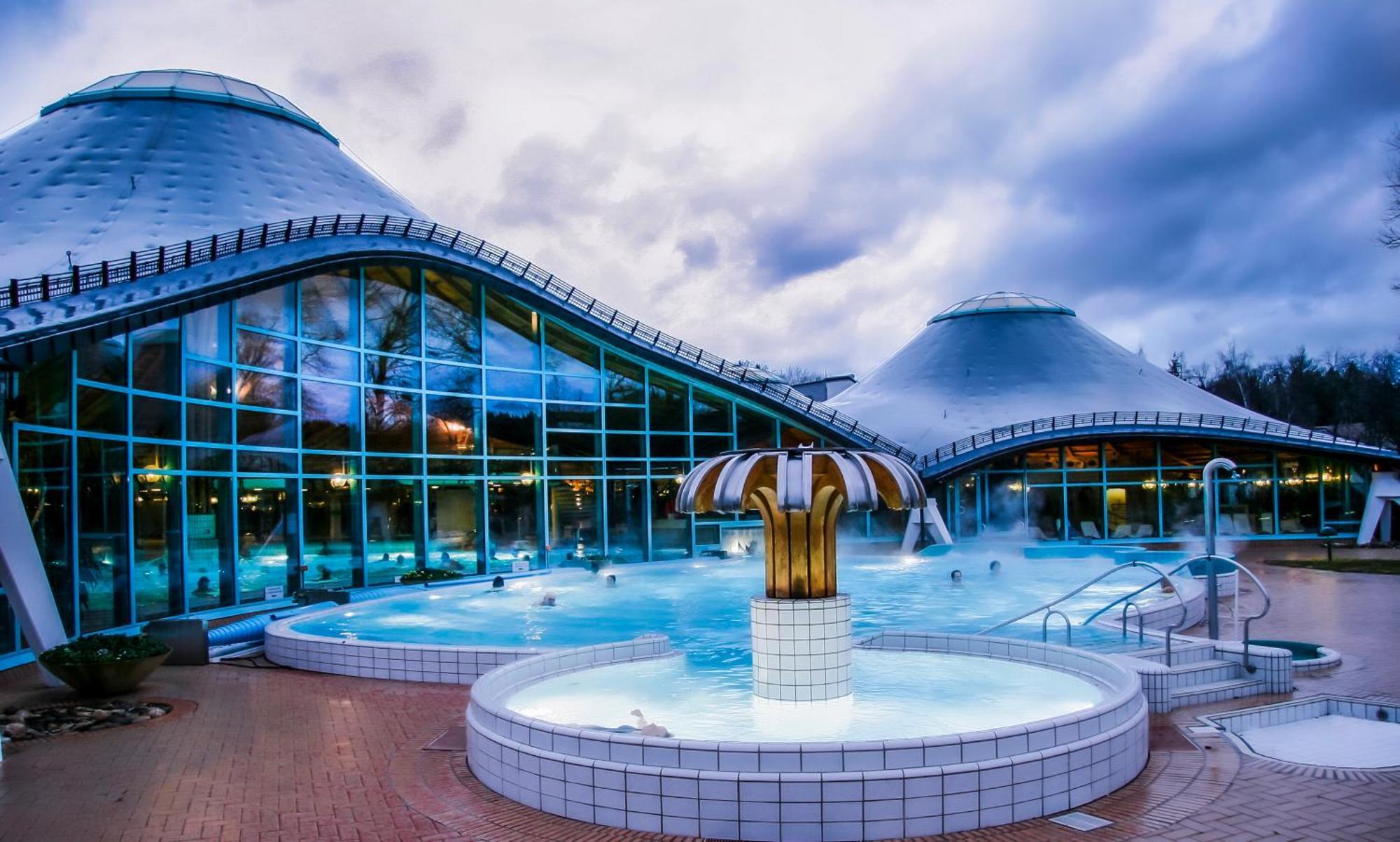 Rita - Atemberaubenden Wasserfaelle Triberg im Schwarzwald Екстериор снимка